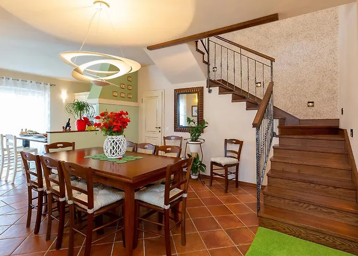 Salvea With Heated Pool Villa