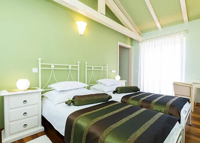 Salvea With Heated Pool * Montižana