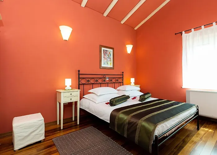 Salvea With Heated Pool