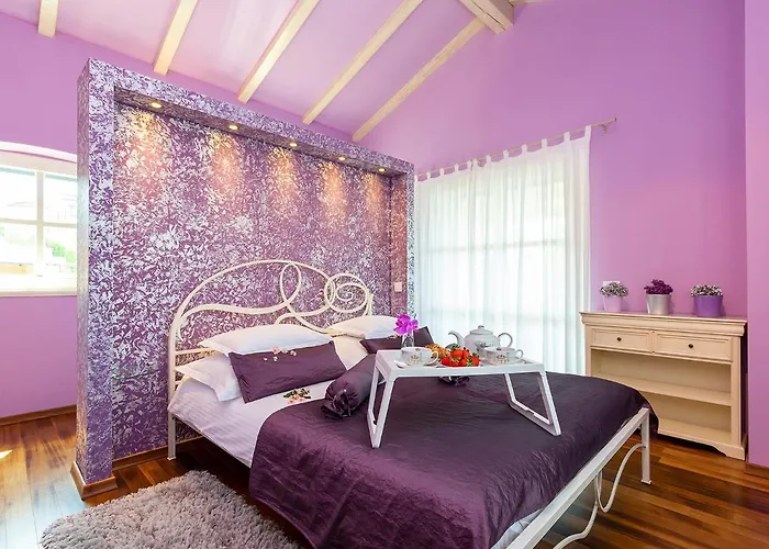 Salvea With Heated Pool Villa Montižana