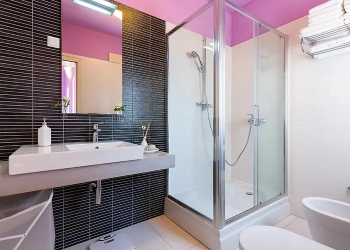 Salvea With Heated Pool