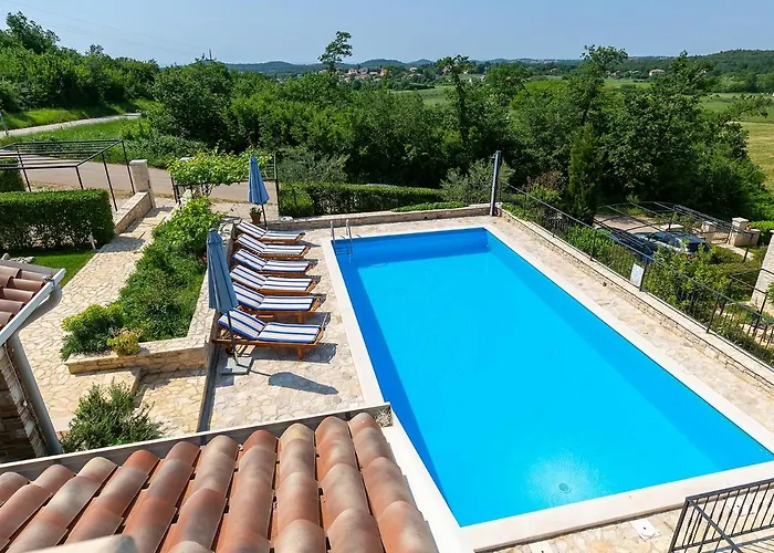 Salvea With Heated Pool * Montižana