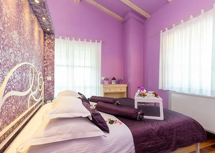 Villa Salvea With Heated Pool