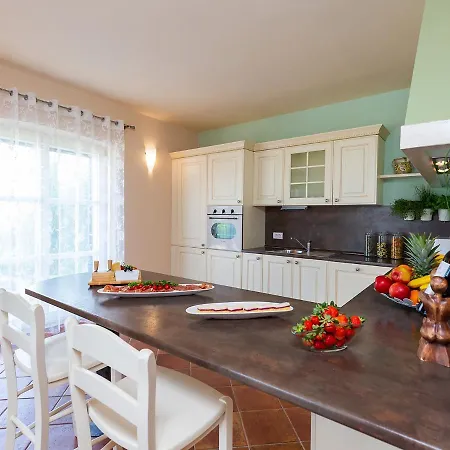 Salvea With Heated Pool