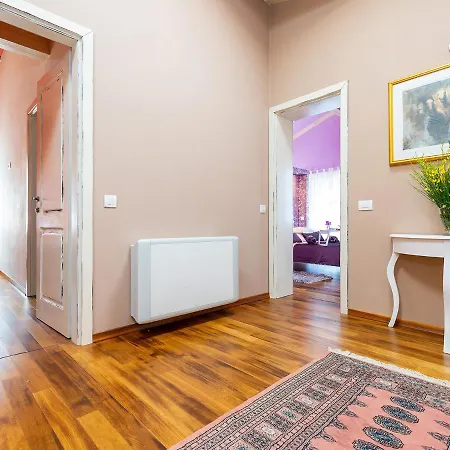 Salvea With Heated Pool