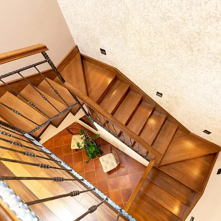 Villa Salvea With Heated Pool Montižana